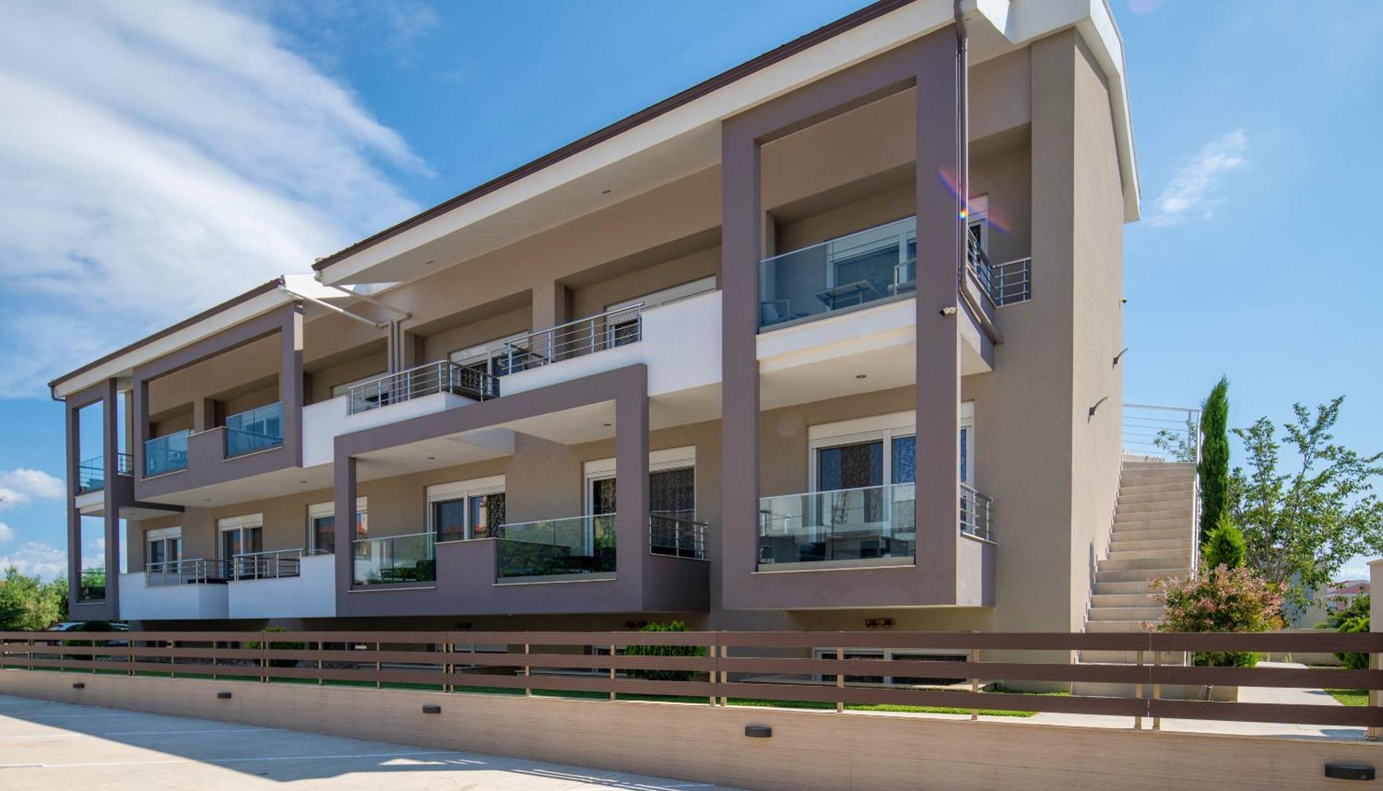 Sithonia Luxury Apartment
