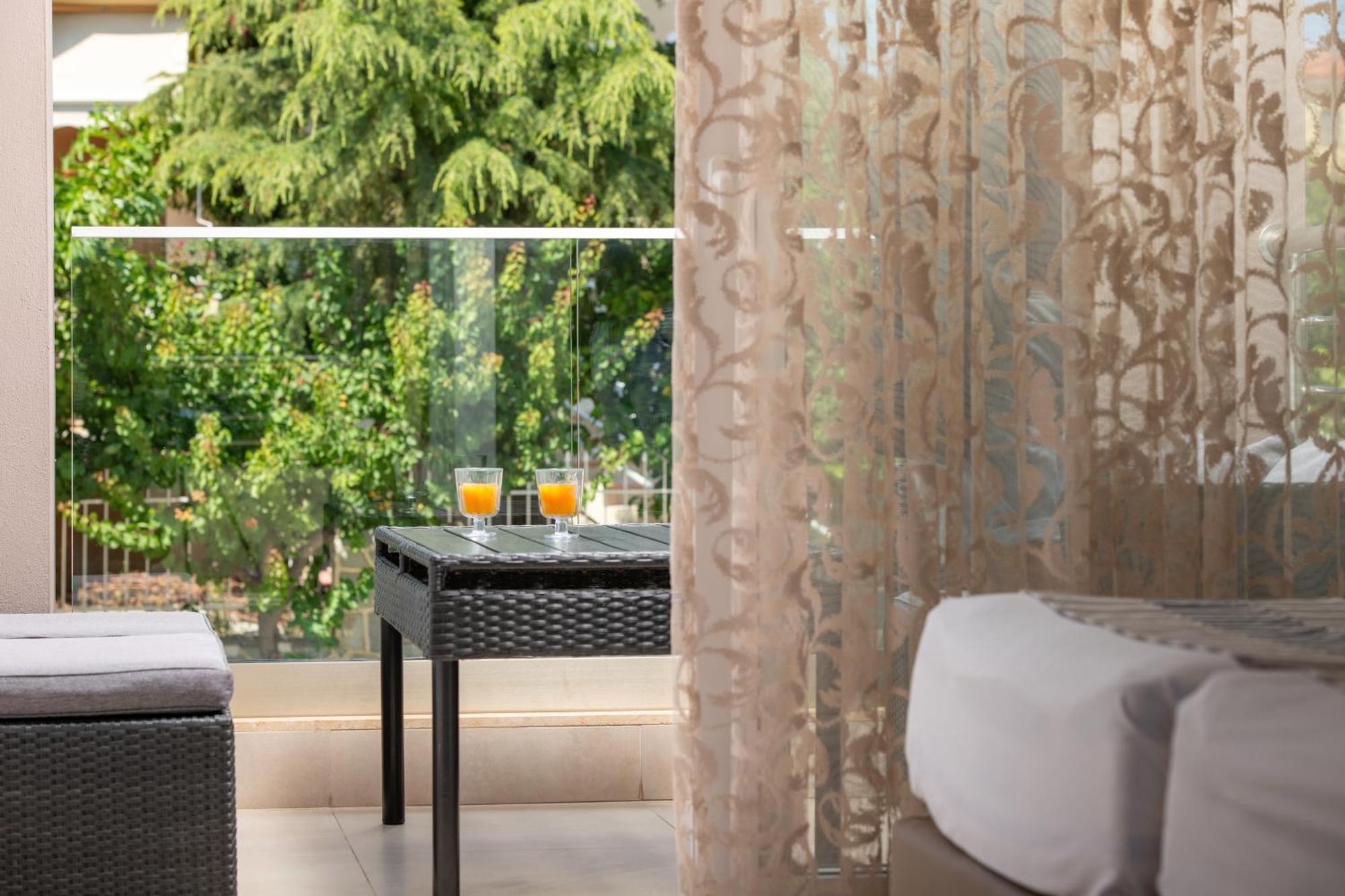 Sithonia Luxury *