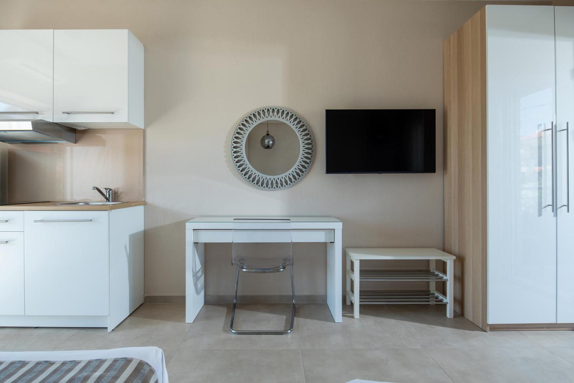 Sithonia Luxury Apartment