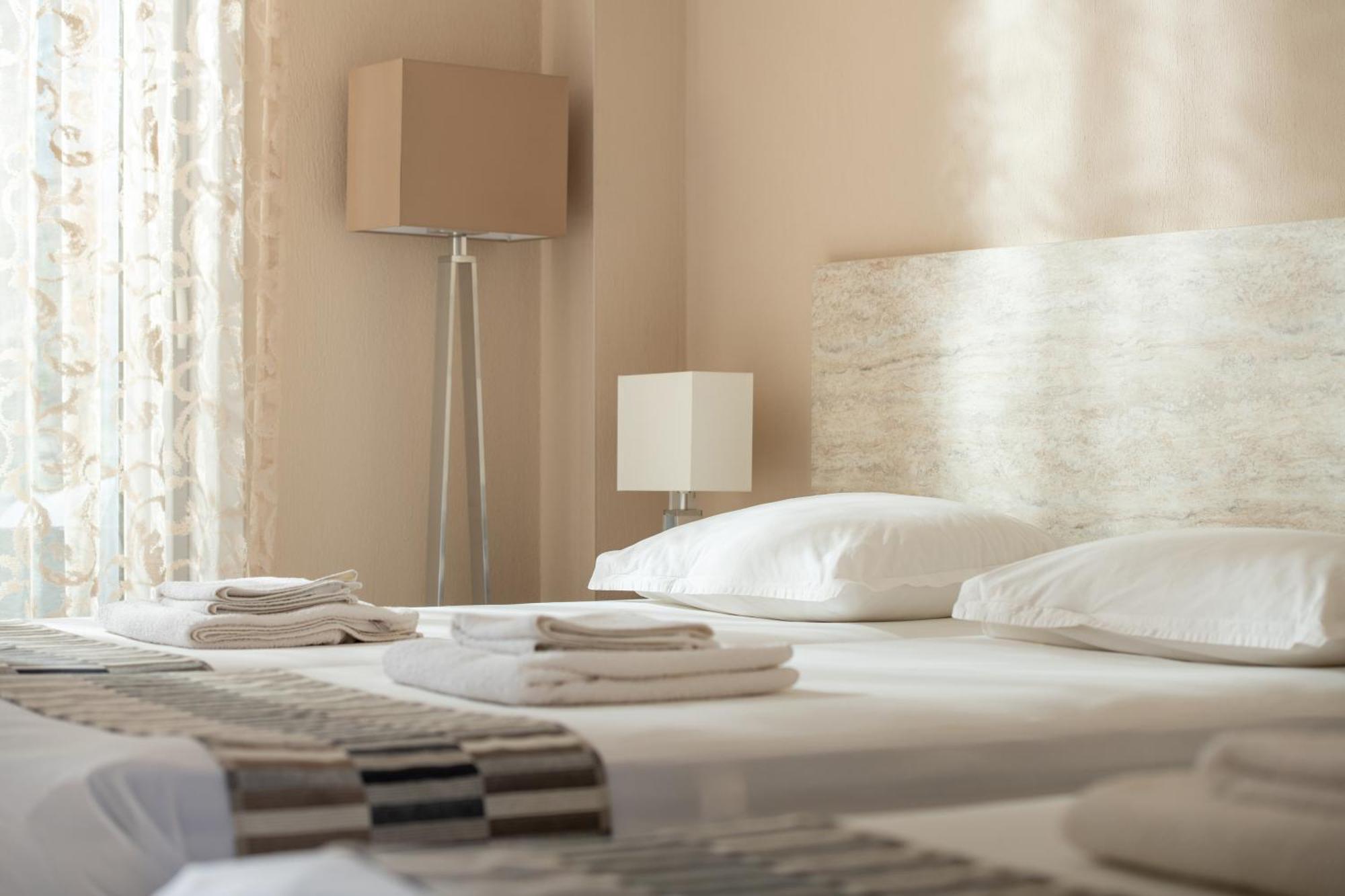 Sithonia Luxury Apartment *
